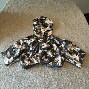 Lululemon LA All Yours Bubble Hem Hoodie Size 6 Color Black / White